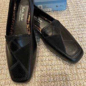 SOFT STYLE Black DETAILED LOAFER by Hush Puppies 8.5 M